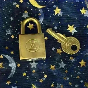 Vintage LV Lock & Key 214